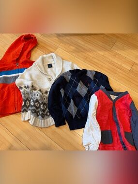 LIKE NEW! BUNDLE! 4! Gap Kids Toddler Assorted Cotton Sweaters Sz 18-24M